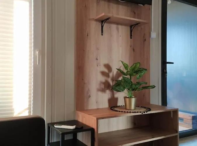 Letniskowy Flamingo * Jezierzany